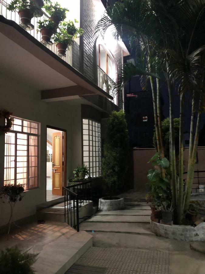 Apartamento Magen Imphal Exterior foto